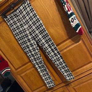 Zara Monochrome Checkered Skinny Pants EUC.